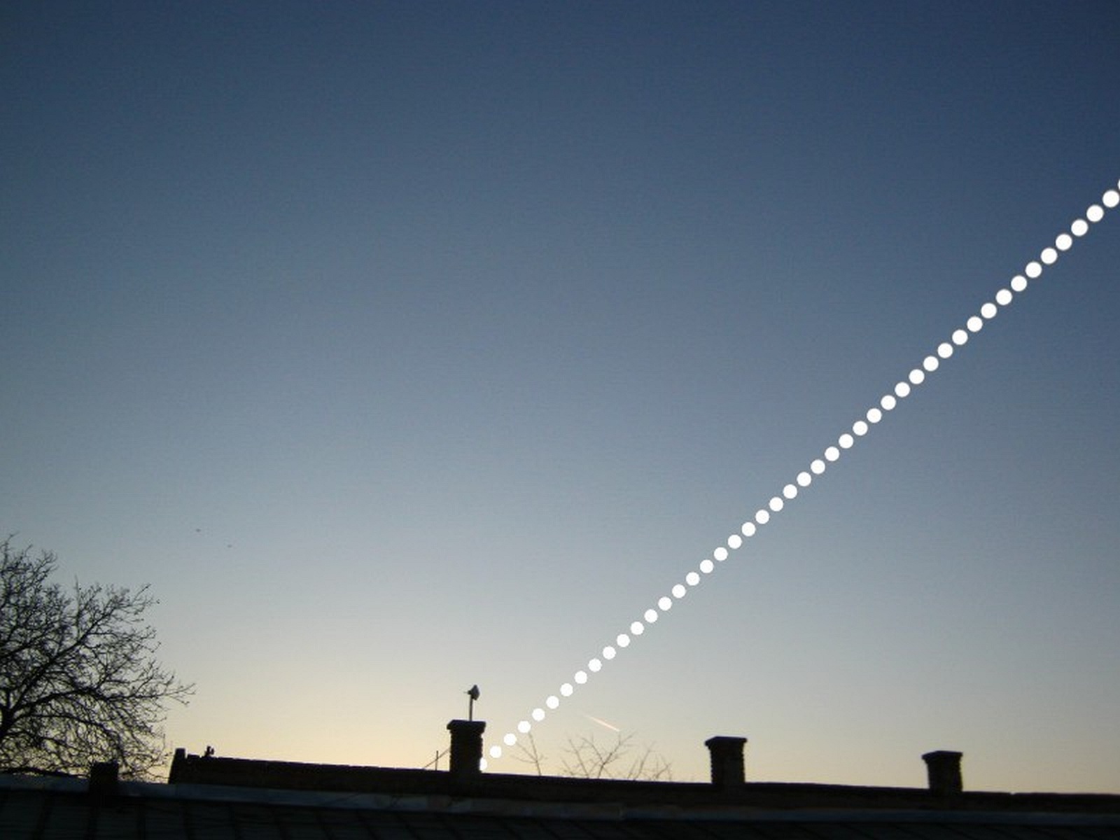 Napkelte napéjegyenlőségkor 2013 márciusában. Canon A800, CHDK, kompozit